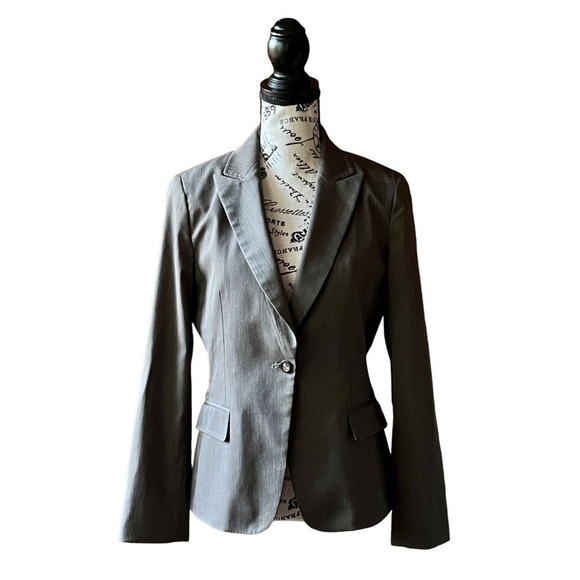 Elie Tahari Jackets & Blazers - Elie tahari womens tan virgin wool blend single breasted one button blazer 8P